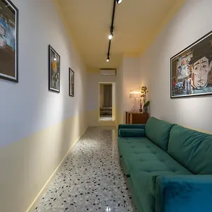Teatro Toledo 272 Bed & Breakfast Naples