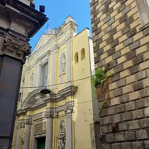 Palazzo Carafa Di Montorio Bed & Breakfast Naples